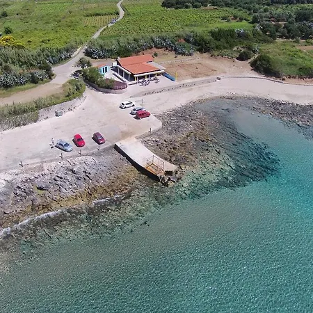 Apartamento With A Parking Space Lumbarda, Korcula - 4411